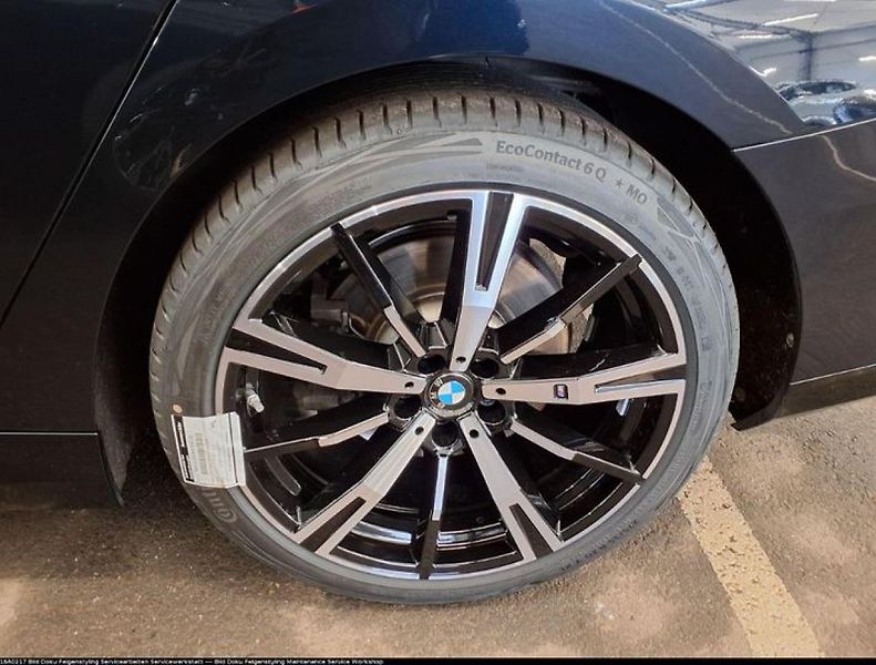BMW Řada 5 540d xDrive Touring - fotka 4 z 6