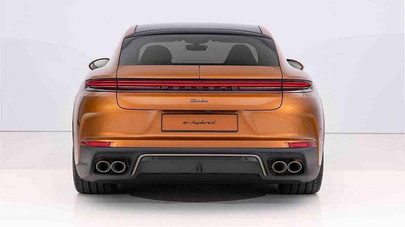Česká premiéra Porsche Panamera v pražském bytě