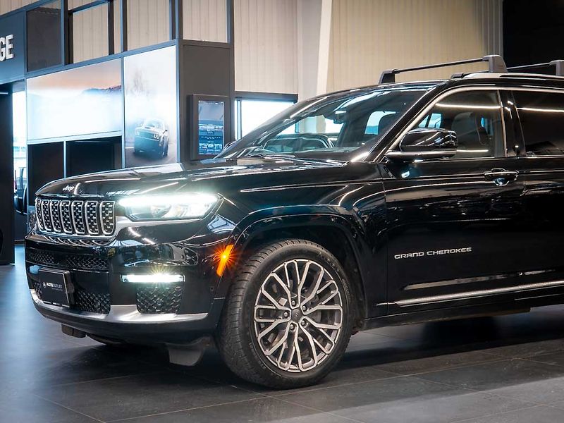 Jeep Grand Cherokee (2021) 5.7 Summit Reserve L V8 HeadUp - fotka 13 z 46