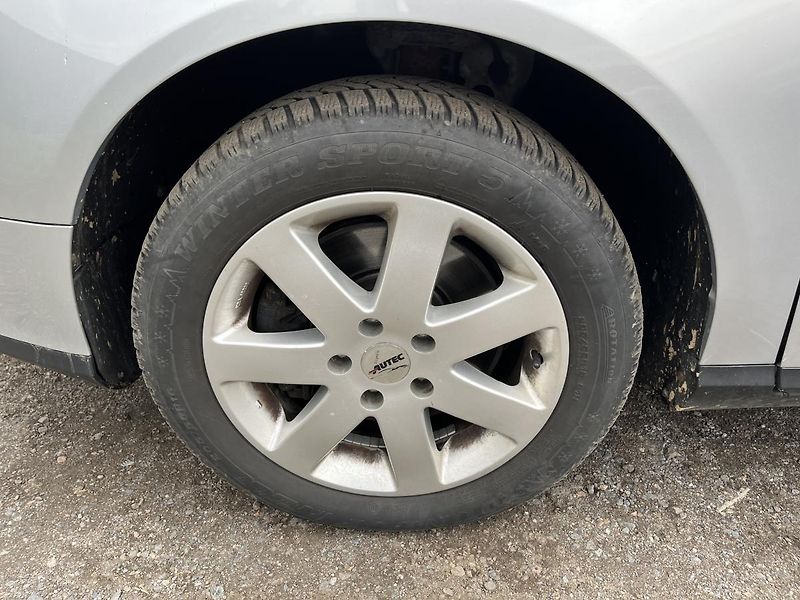 Volkswagen Passat 1.9 TDI - fotka 17 z 18