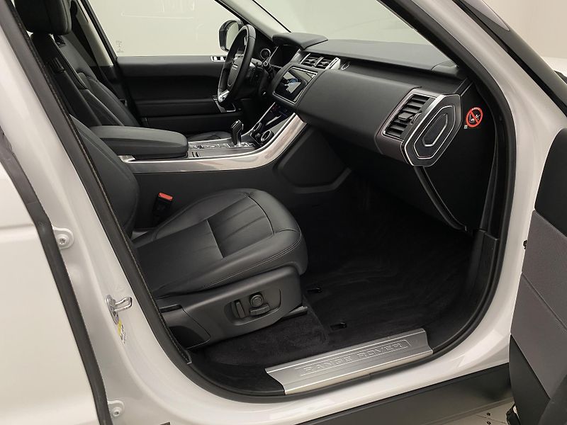Land Rover Range Rover Sport 3.0 TDV6 HSE AWD AUT - fotka 21 z 46
