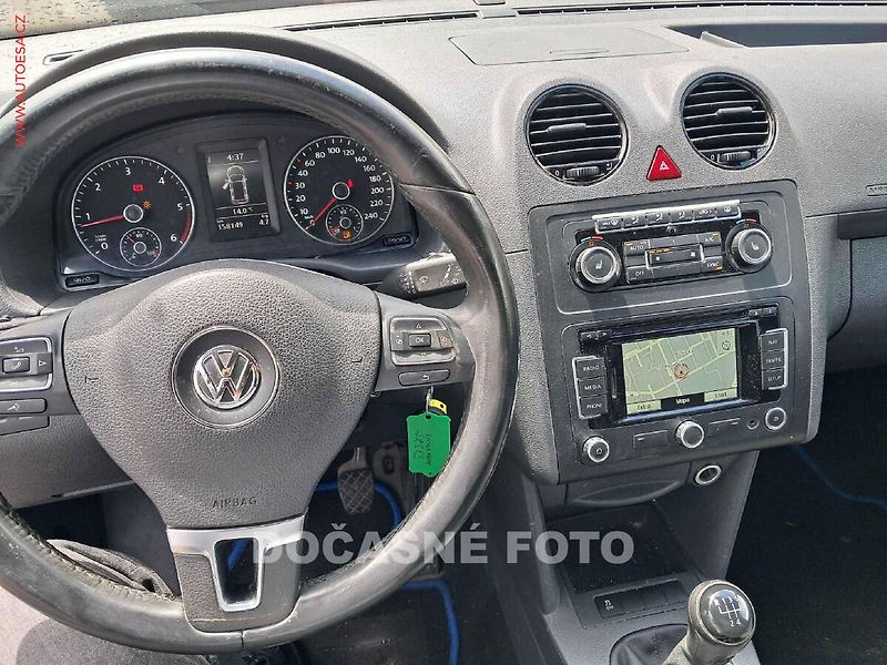Volkswagen Caddy (2014) 1.6TDi MAXi 7míst, Soccer - fotka 5 z 8