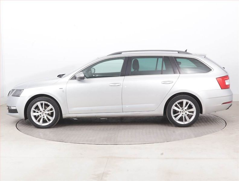 Škoda Octavia (2018) 1.5 TSI, Serv.kniha, Navi - fotka 3 z 15