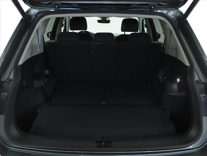 Volkswagen Tiguan Allspace (2022) Life 2.0 TDI - fotka 13 z 19