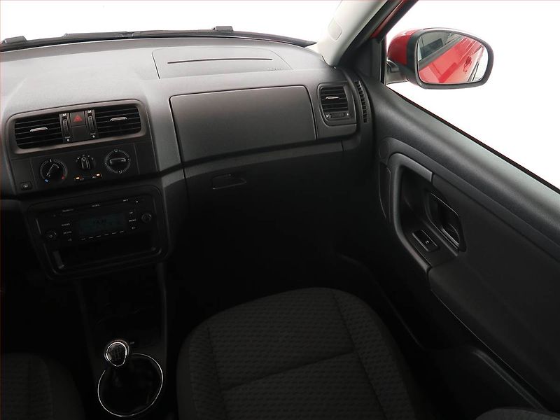 Škoda Fabia (2012) 1.2 TSI, Tempomat - fotka 8 z 15