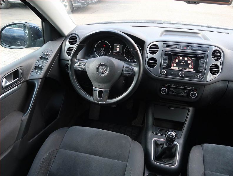 Volkswagen Tiguan (2012) 2.0 TDI, 4X4, Serv.kniha - fotka 7 z 15