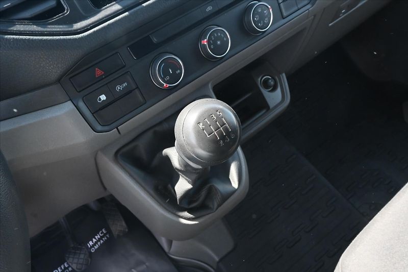 Volkswagen Crafter 2,0 TDI 103 kW L2H2 Tempomat T - fotka 21 z 28
