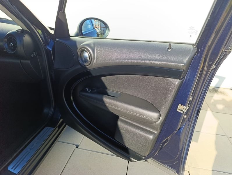 Mini Countryman 2,0 d Automat Navi Panorama LE - fotka 25 z 32