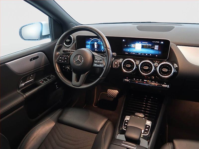 Mercedes-Benz Třídy B (2020) B 180, Automat, Kůže, Navi - fotka 7 z 14