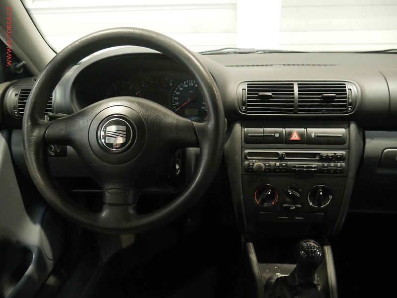 Seat Leon (2001) 1.6, ČR, TZ, ČR - fotka 11 z 15