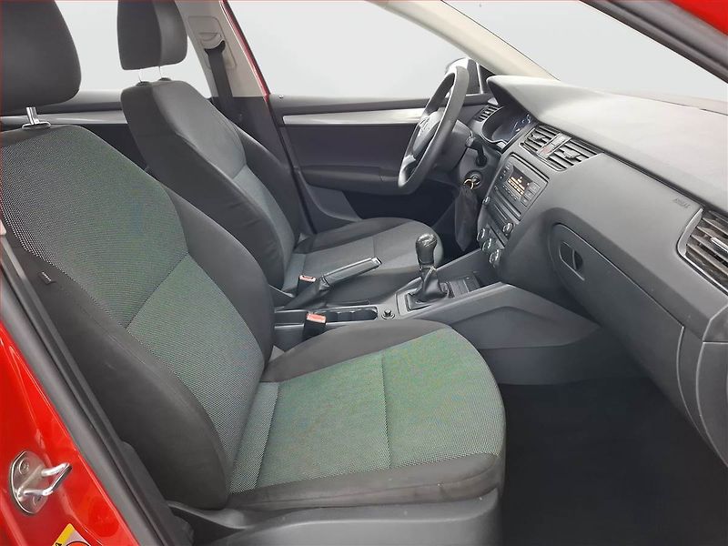 Škoda Octavia (2013) 1.2 TSI - fotka 9 z 13