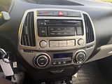 Hyundai i20 (2012) 1,2i VÝHŘ.SEDADLA JEN 107tis. - náhled 18