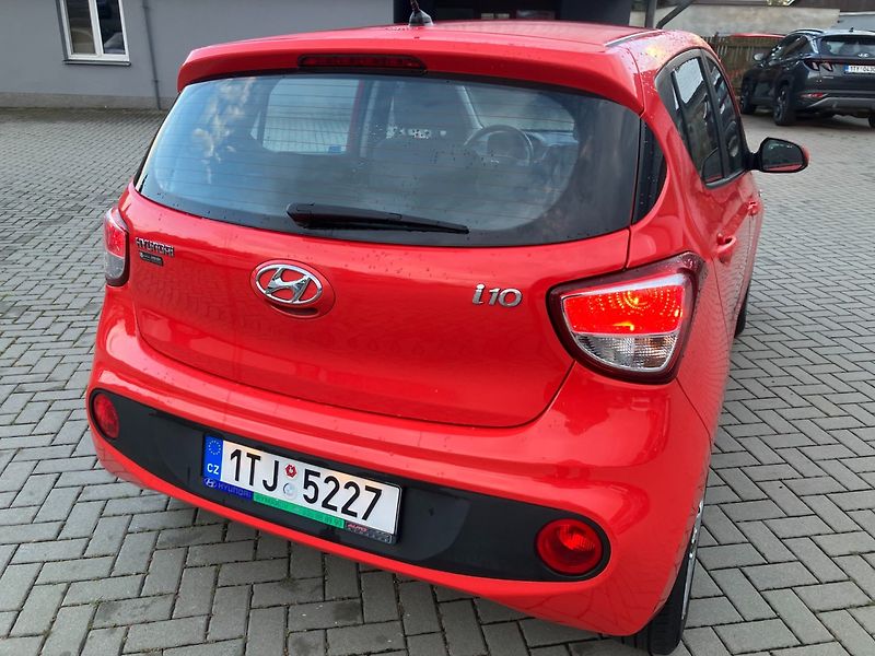 Hyundai i10 (2019) 1.0 FAMILY CLUB KLIMA 1.MAJ.ČR - fotka 4 z 22