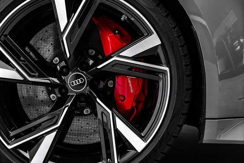 Audi RS 6 Avant Dynamic Plus Keramiky - fotka 10 z 26