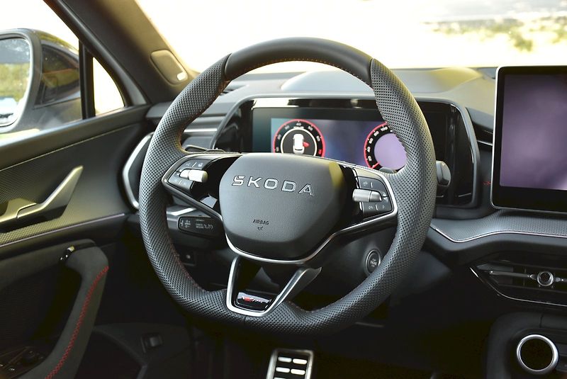 Škoda Kodiaq (2026) RS 2,0 TSI 195 kW 7-stup. auto - fotka 29 z 46