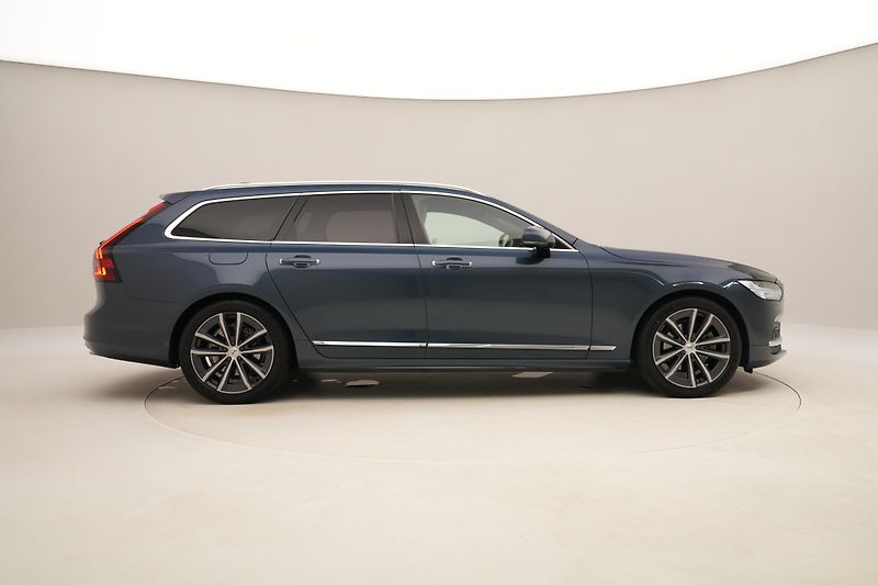 Volvo V90 B4 BRIGHT PLUS AUT REZERVACE - fotka 14 z 48