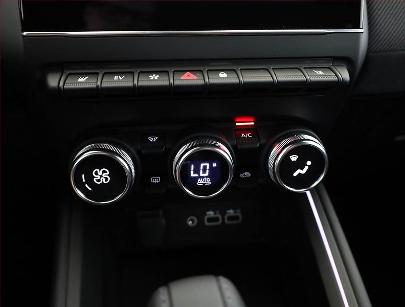 Renault Clio (2026) E-Tech Hybrid - fotka 10 z 21