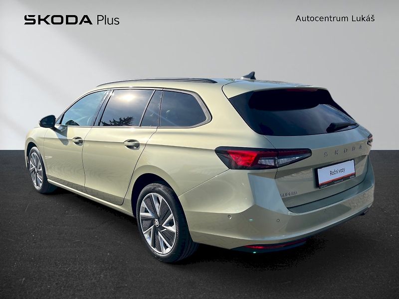 Škoda Superb (2025) COMBI SELECTION 2.0 TDI 110 kW - fotka 7 z 35