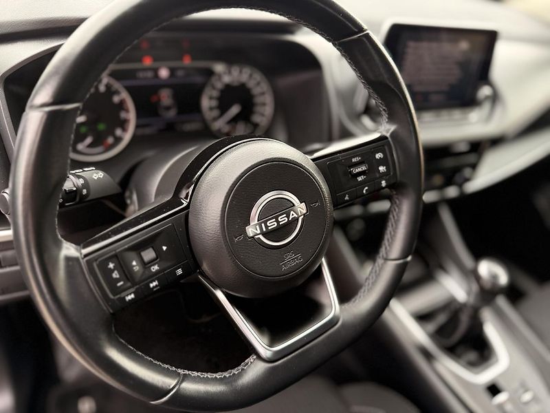 Nissan Qashqai (2022) 1.3 MHEV,140PS,ZÁRUKA - fotka 27 z 37