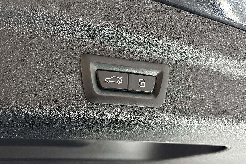 BMW Řada 2 řady 2 | 223d xDrive - fotka 10 z 23