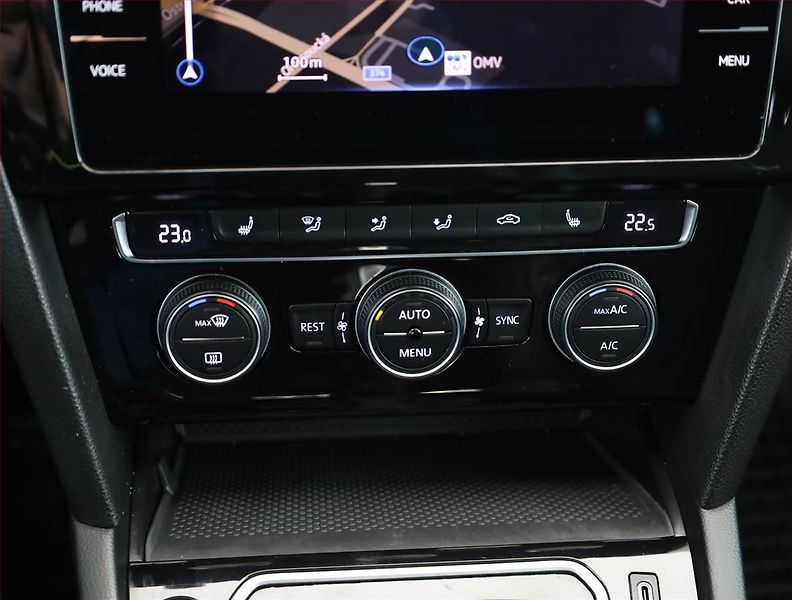 Volkswagen Arteon (2019) R-line 2.0 TDI - fotka 12 z 20
