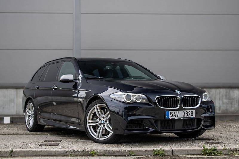 BMW Řada 5 M550d Xdrive - fotka 3 z 21