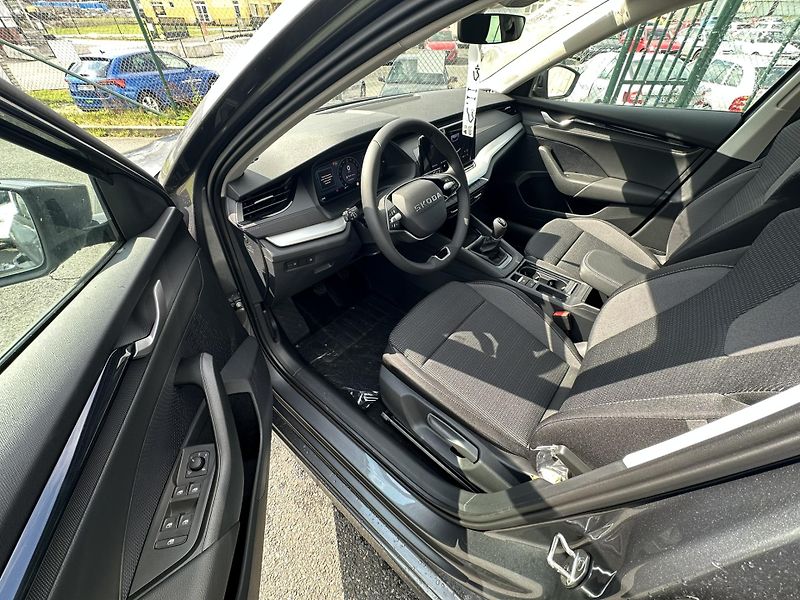 Škoda Octavia SELECTION + dovýbava *953 - fotka 6 z 13