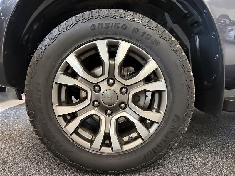 Ford Ranger 3,2 Wildtrak,manuál,po servisu - fotka 26 z 36