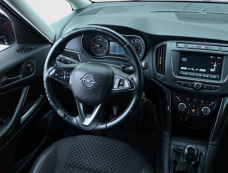 Opel Zafira (2018) 2.0 CDTI, Serv.kniha, Tempomat - fotka 7 z 18