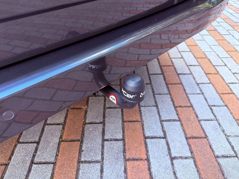 Ford Tourneo Custom 2.0 EcoBlue Aut. Titanium X AW - fotka 14 z 38