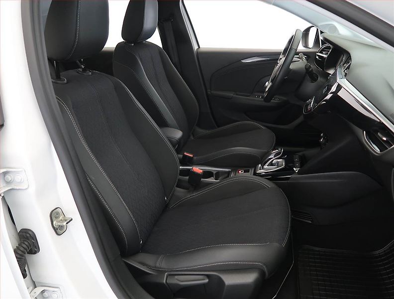 Škoda Rapid (2014) Ambition 1.2 TSI, Serv.kniha - fotka 9 z 17