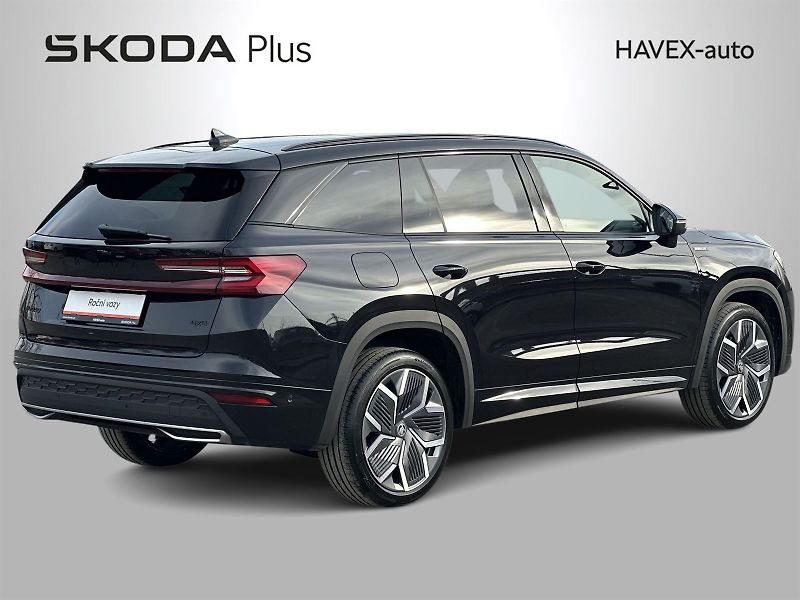 Škoda Kodiaq (2024) 2.0 TDI 4x4 DSG Sportline - fotka 2 z 40