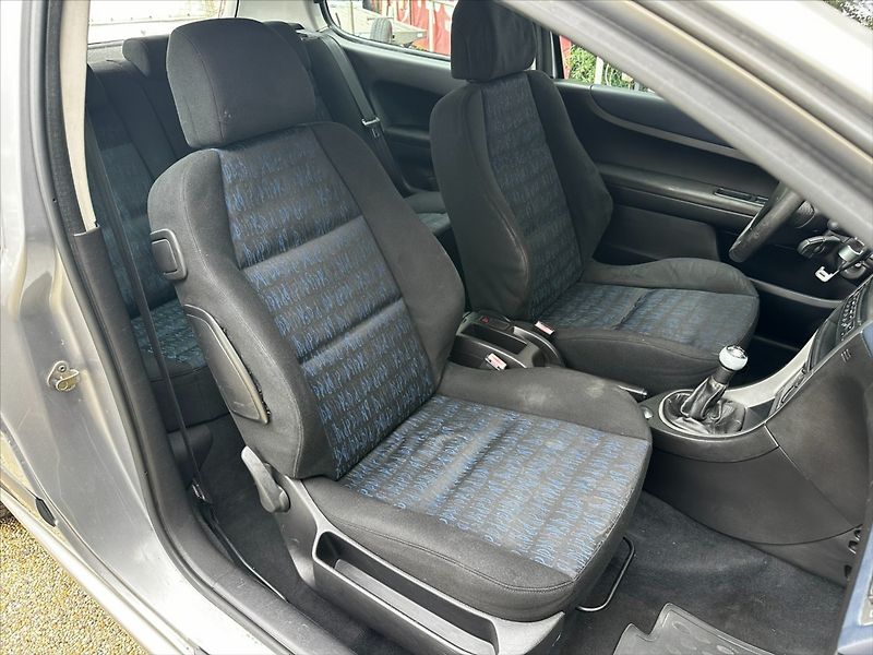 Peugeot 307 1.6 80kW - fotka 13 z 30