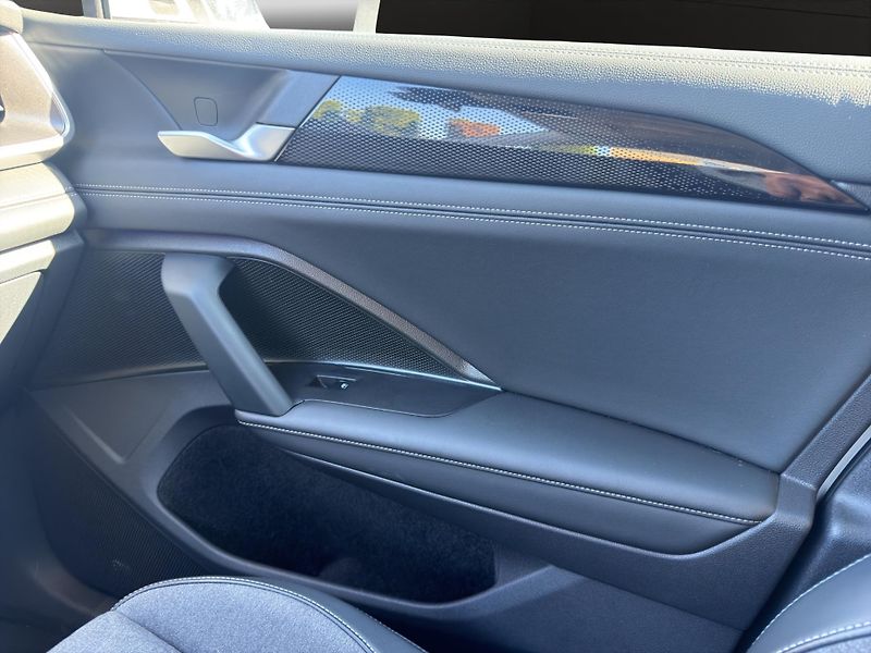 Volkswagen Tayron (2025) 110KW 7 MÍST TAŽNÉ  IQ.LIGHT  - fotka 18 z 27
