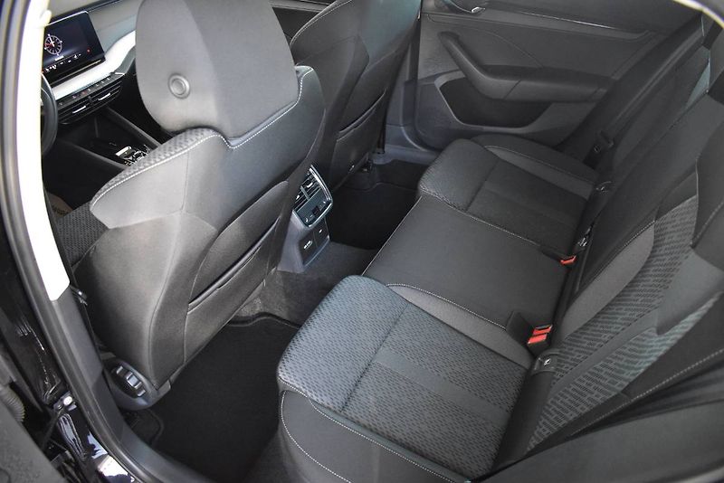 Škoda Octavia (2022) 1.5TSI 110kW DSG - fotka 15 z 25