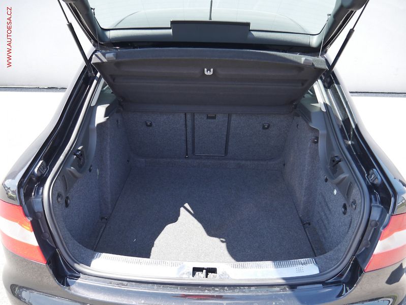 Škoda Superb (2009) 2.0 TDI 4x4, ČR, Xenon, AC - fotka 7 z 18