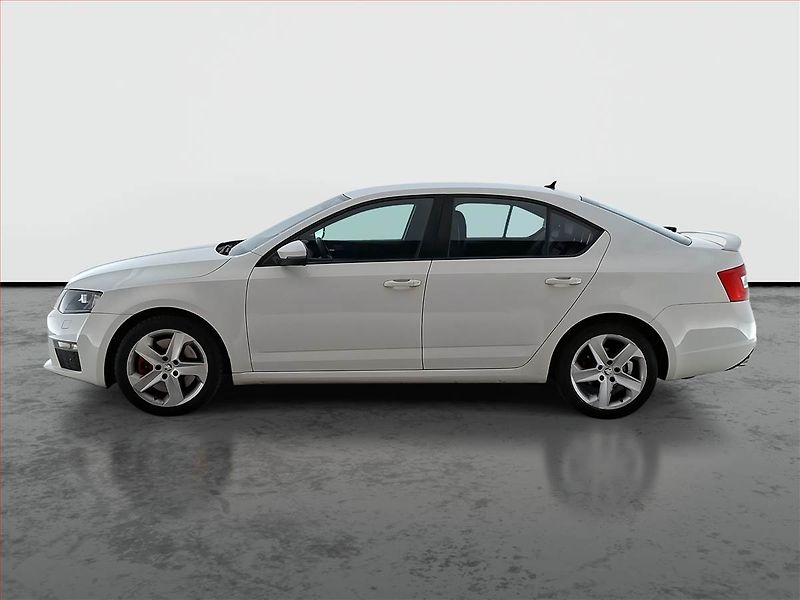 Škoda Octavia (2014) RS 2.0 TDI, Automat, Navi - fotka 3 z 16