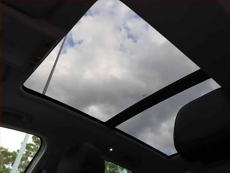 Volkswagen Tiguan (2022) 1.4 TSI eHybrid - fotka 18 z 21