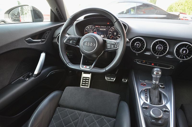 Audi TTS (2019) 2.0 TFSi 225kW Quattro / 46tkm - fotka 23 z 52