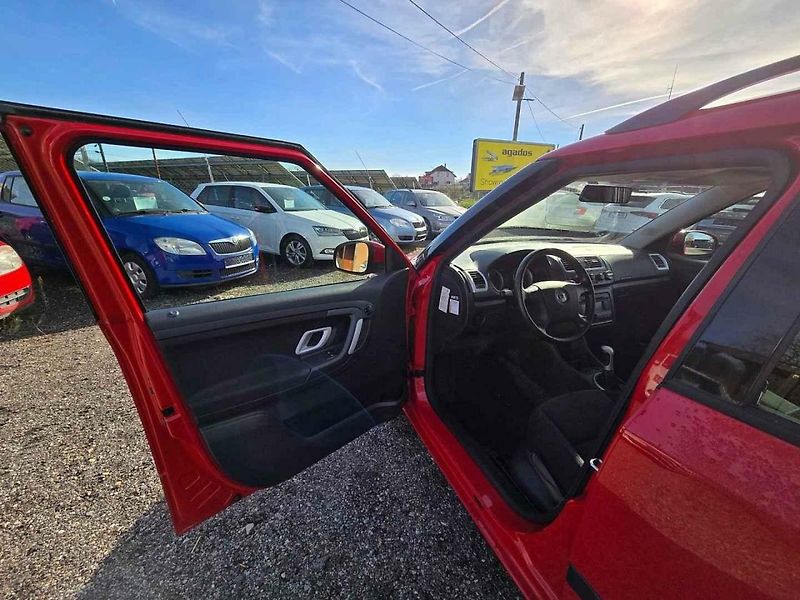 Škoda Fabia 1.4 16V Combi Elegance.