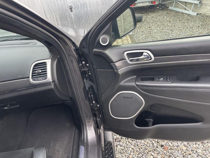Jeep Grand Cherokee 6.4i 480PS HEMI SRT CZ 78000KM - fotka 140 z 187