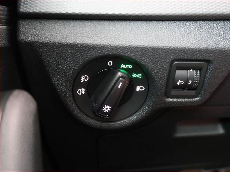 Škoda Scala (2024) 1.0 TSI, Serv.kniha, Navi - fotka 21 z 22