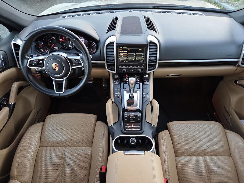 Porsche Cayenne na splátky všem od 10%akontace - fotka 8 z 12