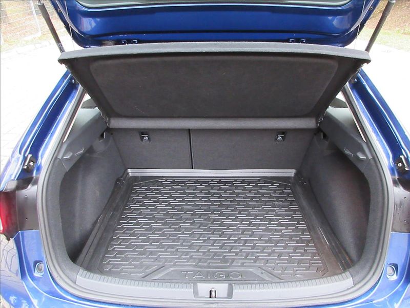 Volkswagen Taigo 1,0 TSi, LED, Navi, Vyhř. sed. - fotka 25 z 28