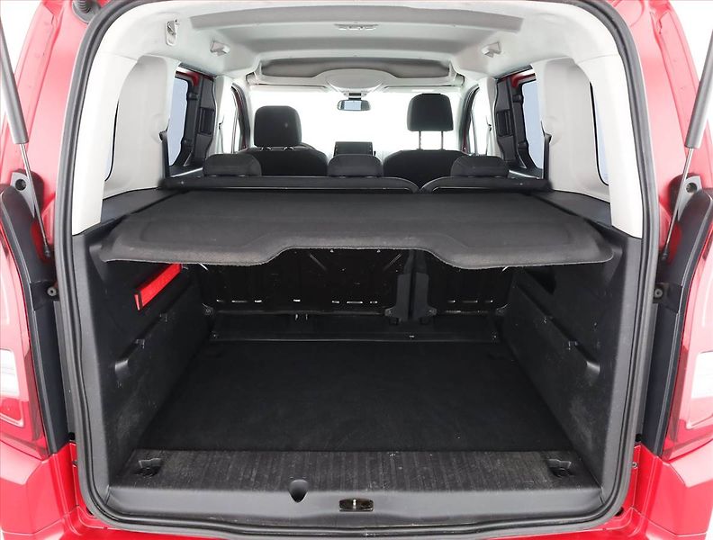 Opel Combo (2019) Enjoy 1.2 Turbo, 5Míst, ČR - fotka 12 z 12