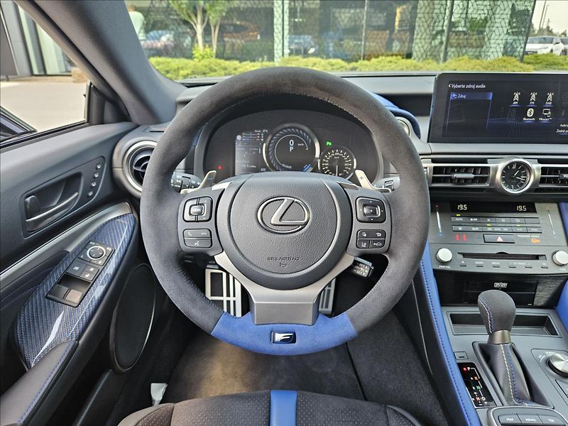 Lexus RC F 5,0 Track Edition - fotka 11 z 17
