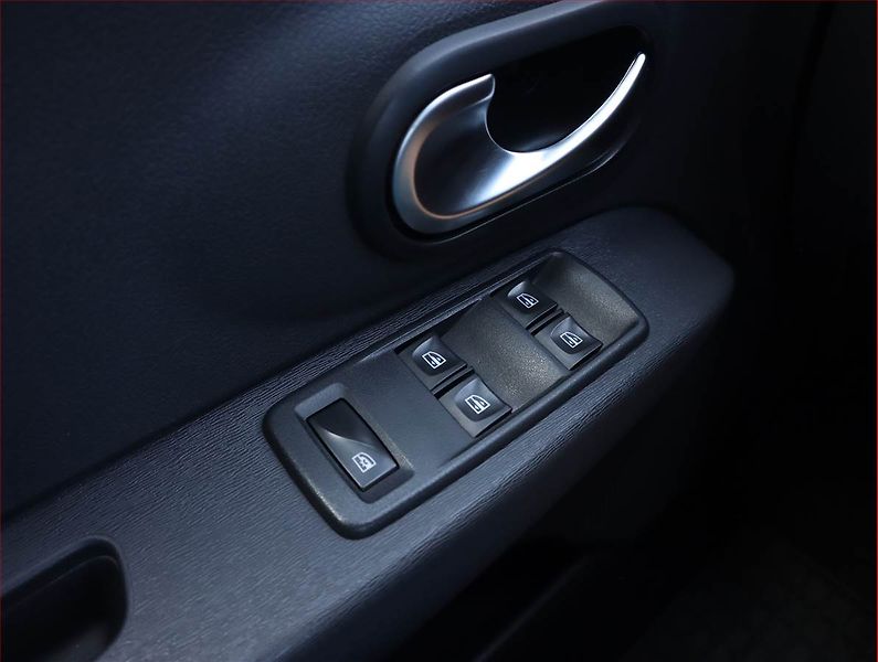 Dacia Lodgy (2019) 1.6 SCe, 7 míst, Serv.kniha - fotka 18 z 20