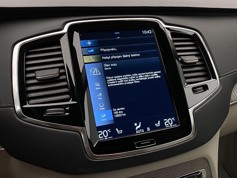 Volvo XC90 B5 AWD INSCRIPTION REZERVACE - fotka 39 z 54
