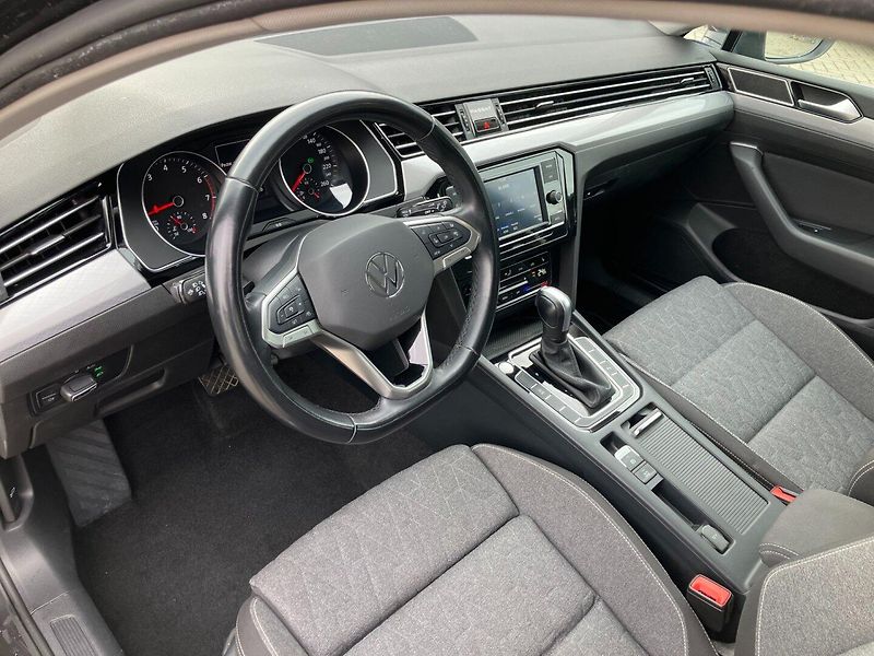 Volkswagen Passat Variant (2022) 1.5TSI 110kW DSG BUSINESS EVO - fotka 24 z 34