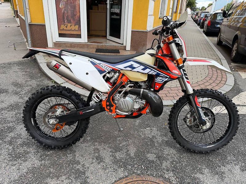 KTM 300 EXC SIX DAYS (2019) 2019 - fotka 1 z 5